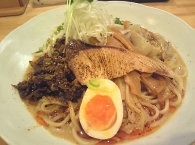 「つゆ無しじゃが芋担々麺￥900・鰤チャーシュー￥120」@めんや 正明の写真