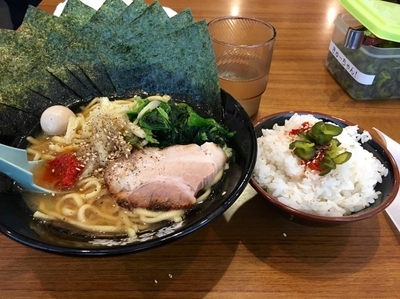 「ラーメン並¥680+海苔増し¥50」@久米川商店の写真
