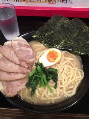 「チャーシュー麺中盛、硬め」@中川家 平塚銀河大橋店の写真