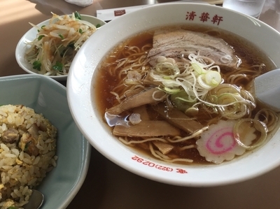 「ラーメンチャーハンセット（細麺）」@清華軒の写真