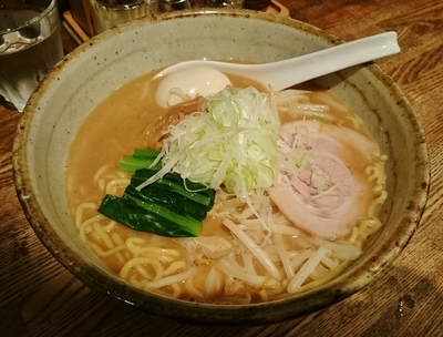 「味噌ラーメン 780円＋味玉 100円」@ラーメン食堂 粋な一生の写真