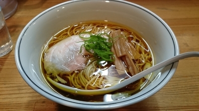 「醤油らーめん」@麺屋 彩香の写真
