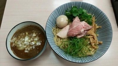 「煮干しつけ麺 濃い目(大盛)(あつもり)＋味玉」@中華そば よしかわの写真