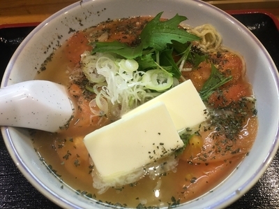 「とまとらーめん890円＋カルピスバター170円」@麺ぽーかろぅの写真