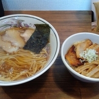 中華そば650円チャーシューライス300円