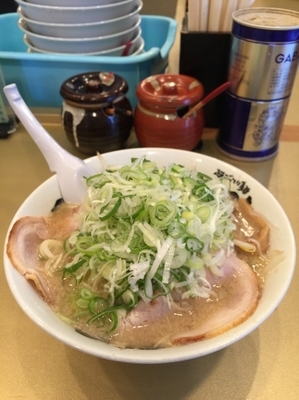「・しょうゆラーメン」@超ごってり麺 ごっつ 秋葉原店の写真