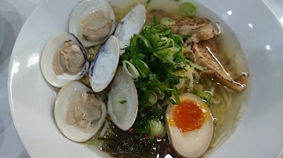 「魚介塩らーめん：はまぐり」@KINGの写真