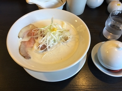 「エスプーマ 780円+LABめし100円ランチ時特別価格+ごはん」@らあめんLAB HANAIKEの写真