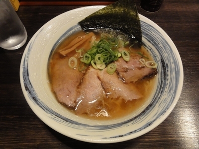 「あごだしらーめん」@越後屋 高槻天神本店の写真