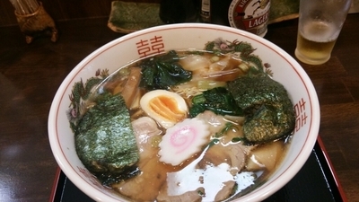 「ワンタンメン+麦酒」@Cucina とちの木の写真