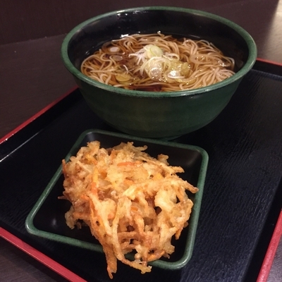 「かけ（￥320）＋かき揚げ（クーポン）」@ゆで太郎 五反田TOC店の写真