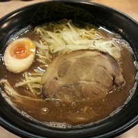 濃厚豚骨魚介醤油ラーメン