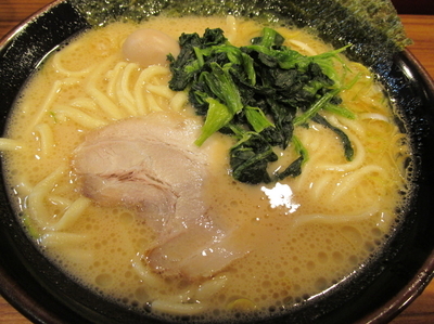 「らーめん　「680円」」@横浜家系ラーメン 壱角家 蕨店の写真