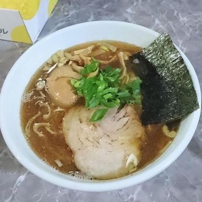 「支那そば(あっさり魚出汁)＋味玉」@製麺raboの写真