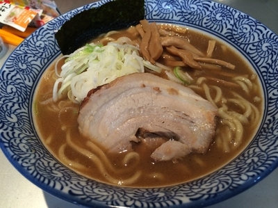 「濃厚魚介らーめん ￥７５０」@豚骨一燈の写真