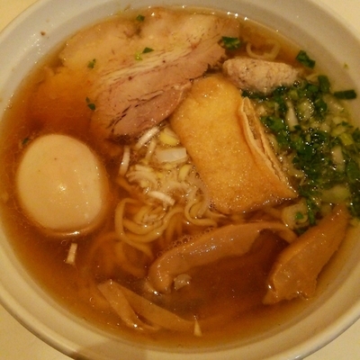 「あっさり魚出汁醤油 680円　味玉 100円」@はりけんラーメンの写真