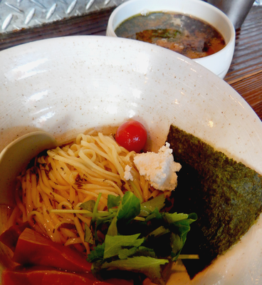 「【限定】バジルソースの味噌つけ麺・小（900円）」@啜磨専科の写真