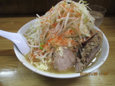 「らーめん　ニンニク野菜　￥700」@ラーメン二郎 赤羽店の写真