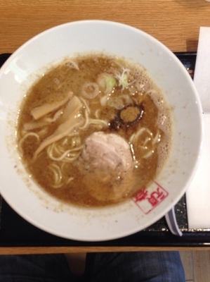 「濃厚魚介豚骨ラーメン780円」@GANJA RAMENの写真
