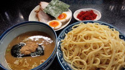「特製つけ麺　中盛り エビ辛味（９８０円＋７０円＋１２０円）」@縁者の写真
