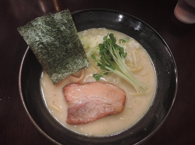 「濃厚鶏だしらーめん」@らーめんなが田の写真