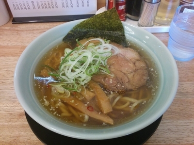 「醤油らーめん　650円」@麺屋 つるるの写真