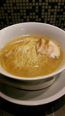 「しおらーめん」@なるとや 大須店の写真