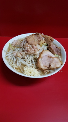 「小ラーメン700円(硬め、ヤサイニンニクアブラ)」@ラーメン二郎 西台駅前店の写真