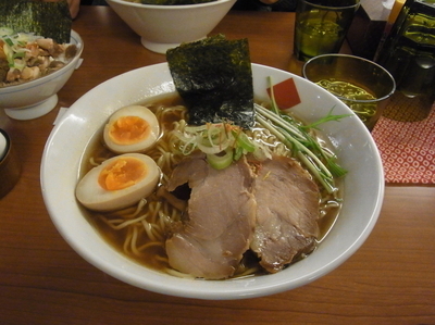 「東京駅 醤油 中華そば 980円」@東京の中華そば ちよがみの写真