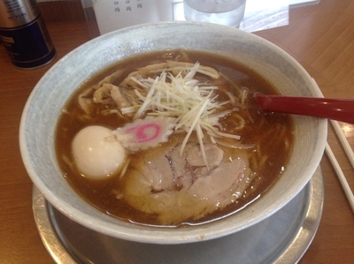 「煮干しらーめん 味玉」@栄昇らーめんの写真