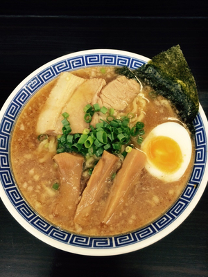 「中華そば（180g 680円）」@山勝角ふじ 利府店の写真