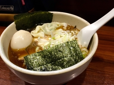 「特製らー麺(ワンタン入り) ¥950」@歩の写真