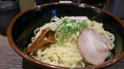 「油そは特盛」@油そば専門店 ぶらぶら 伊勢佐木町店の写真