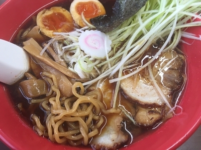 「黒ネギ玉らーめん880円」@中華そば かっちゃんの写真