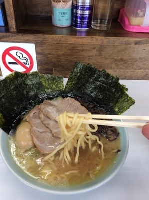 「ラーメン並」@横浜家系ラーメン 楊喜家の写真