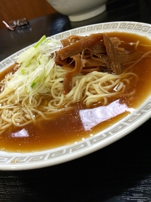 「冷し中華そば大盛」@志のぶ 本店の写真