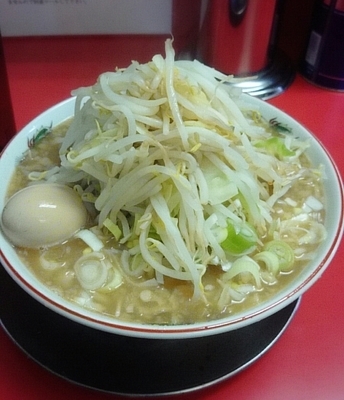 「ラーメン 中780円」@ジャンプの写真