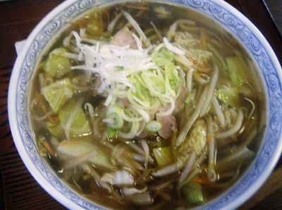 「野菜ラーメン750円(コーヒー付)」@まるみ食堂の写真