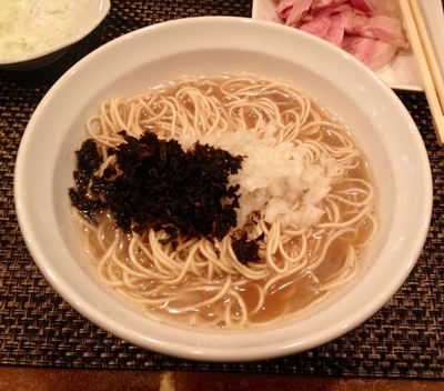 「鯵煮干そば(堺港産新煮干)」@灰汁中華 丿貫の写真