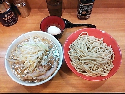 「小つけ麺＋気まぐれたまご」@ラーメン二郎 八王子野猿街道店2の写真