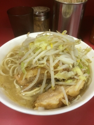 「小豚 800円」@ラーメン二郎 ひばりヶ丘駅前店の写真