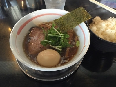 「味玉醤油ラーメン 820円+ご飯100円ランチ時大盛無料」@麺坊 炗の写真