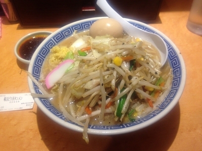 「味玉辛タンメン」@東京タンメン トナリ アトレ上野店の写真