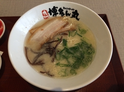 「白とんラーメン＋替え玉」@博多ん丸 イオンモールつくば店の写真