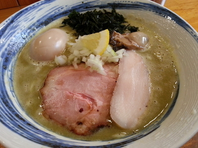 「【限定】濃厚牡蠣鶏そば850円」@麺屋 むじゃきの写真