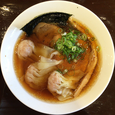 「【限定】「15年目の醤油」らぁめん＋海老ワンタン入り」@麺の坊 砦の写真