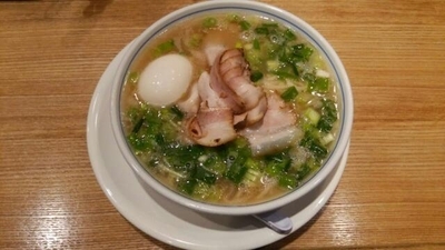 「バラそば＋塩味玉」@玉 バラそば屋 中野店の写真