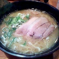 鳥骨ラーメン・醤油（750円）