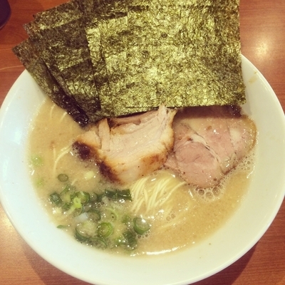 「ラーメン+ちゃーしゅー1枚」@らーめん専門店 小川 町田小山本店の写真