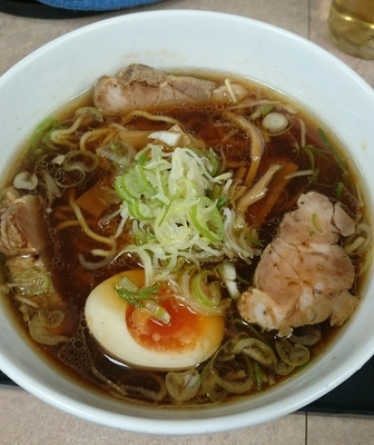 「醤油ラーメン・チャーシューのせ」@高麗人参炊込 健康薬膳 医食同源 天下御麺の写真